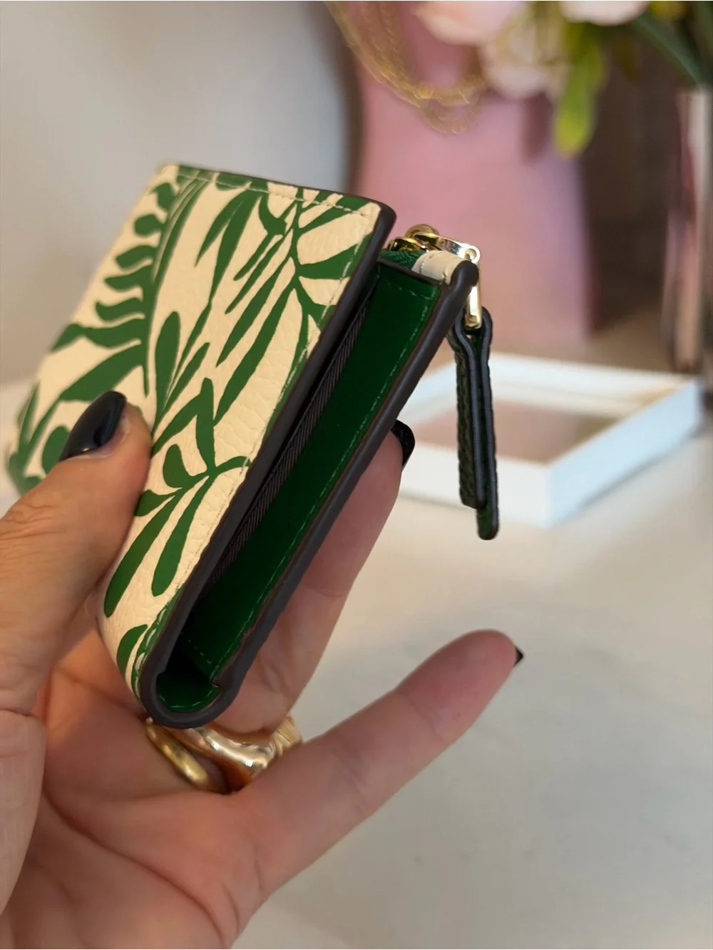 kate spade Green & White Tropical Leaf Zip Wallet